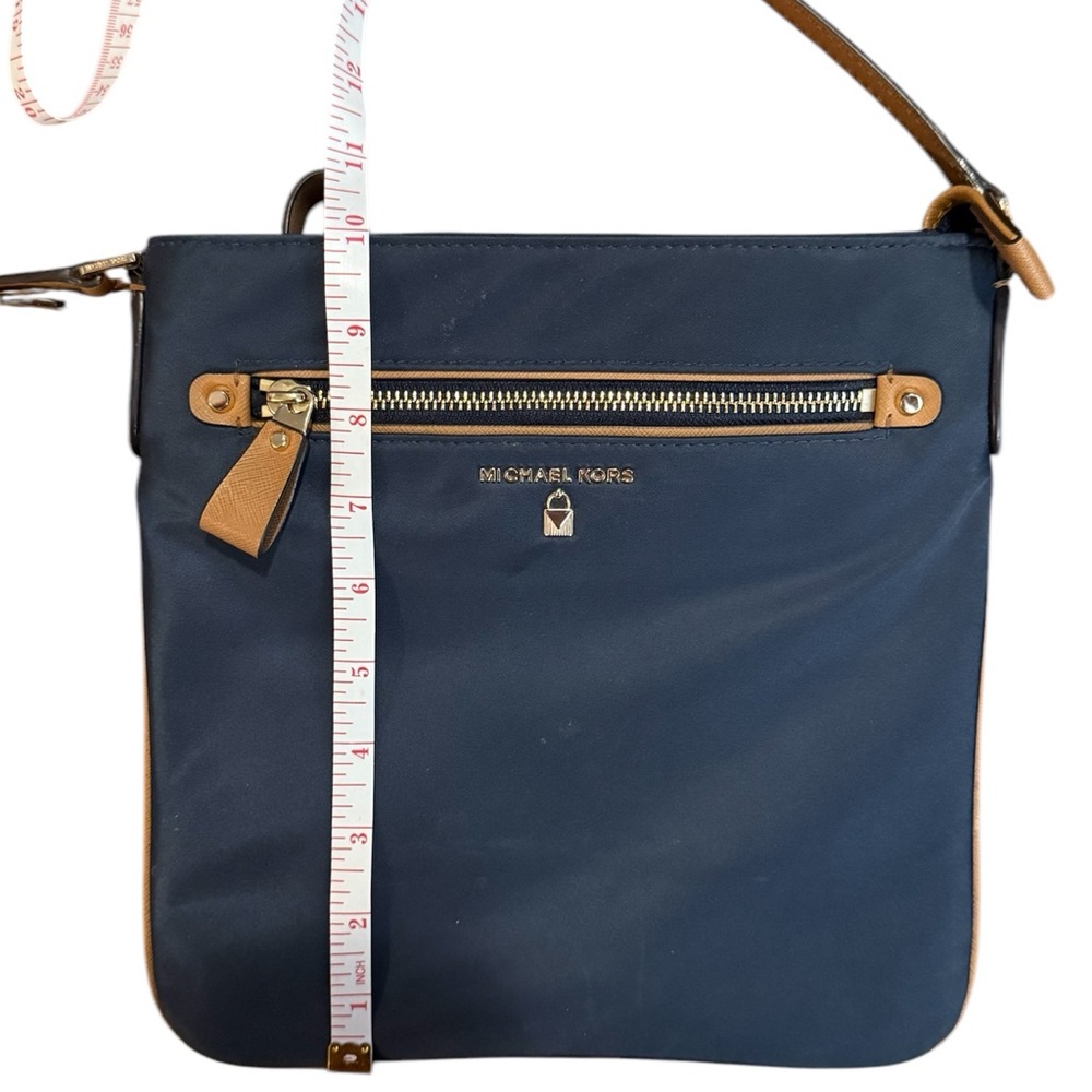 Michael Kors Kelsey Blue Nylon Crossbody Bag with Adjustable Strap - Picture 4 of 11